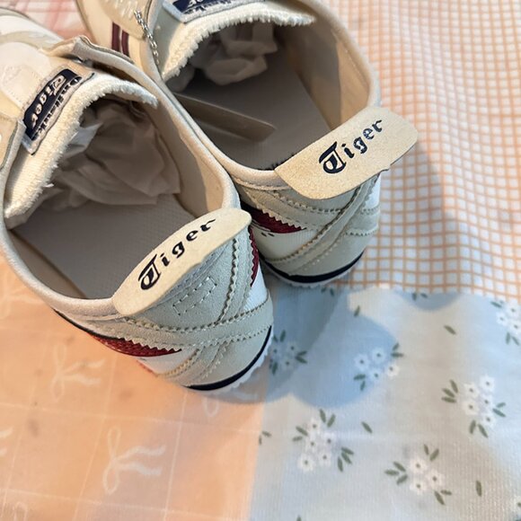 Onitsuka Tiger Off-White Sneakers With Burgundy Stripes - Picture 5 of 5